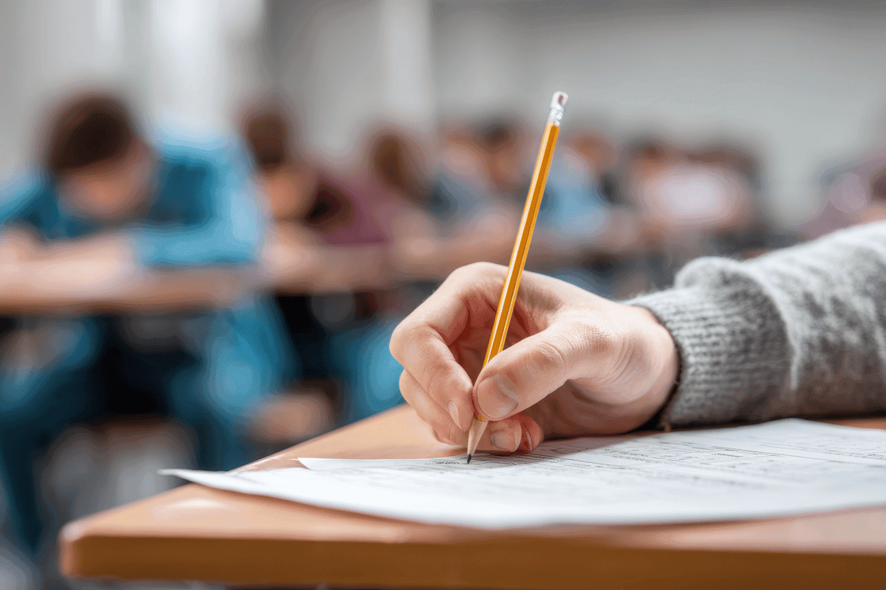 Экзамены для мигрантов в России в 2026 году: что изменилось и как подготовиться