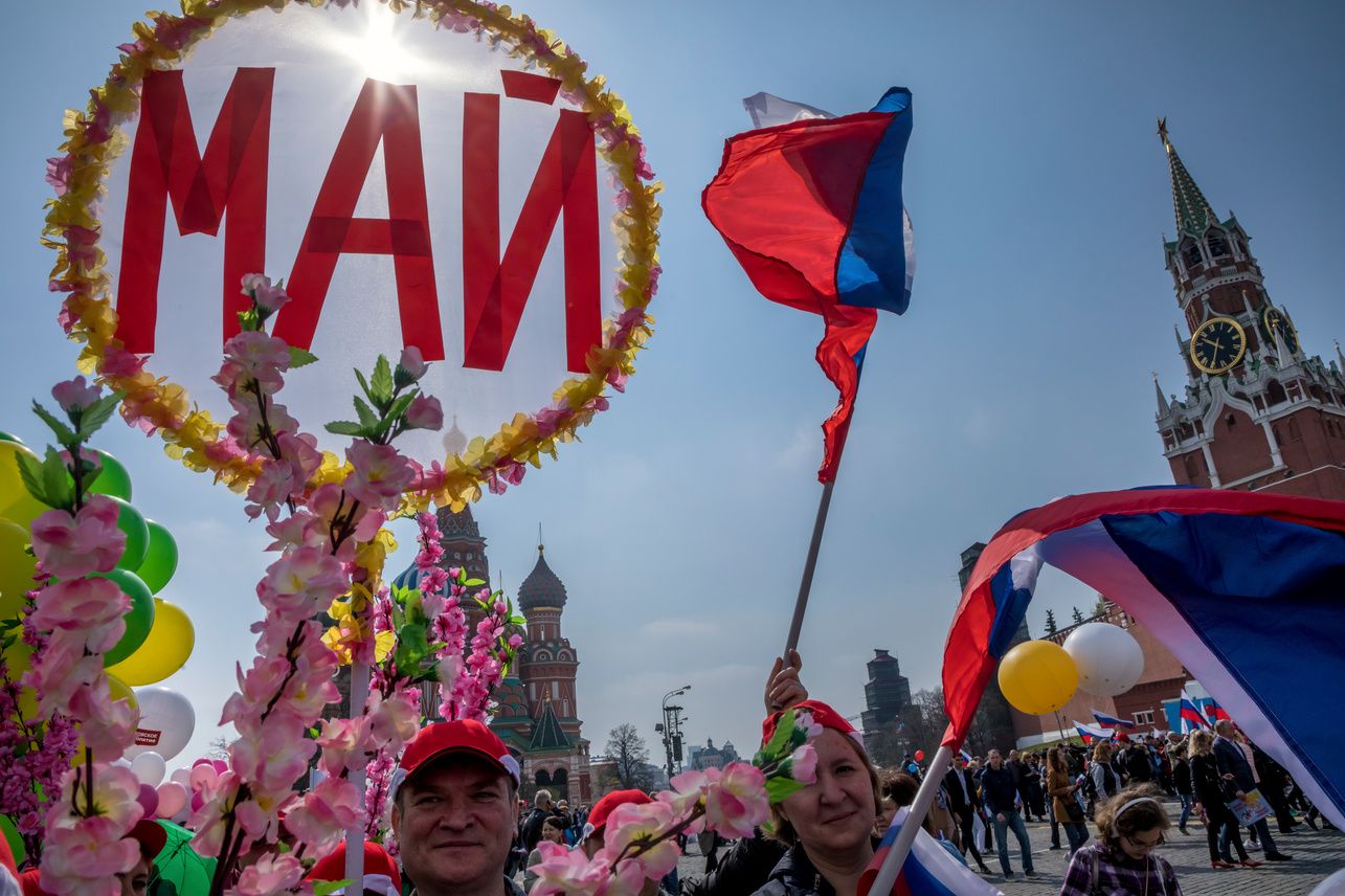 1 мая: что этот праздник значит в России, как отмечают. Справка для иностранцев
